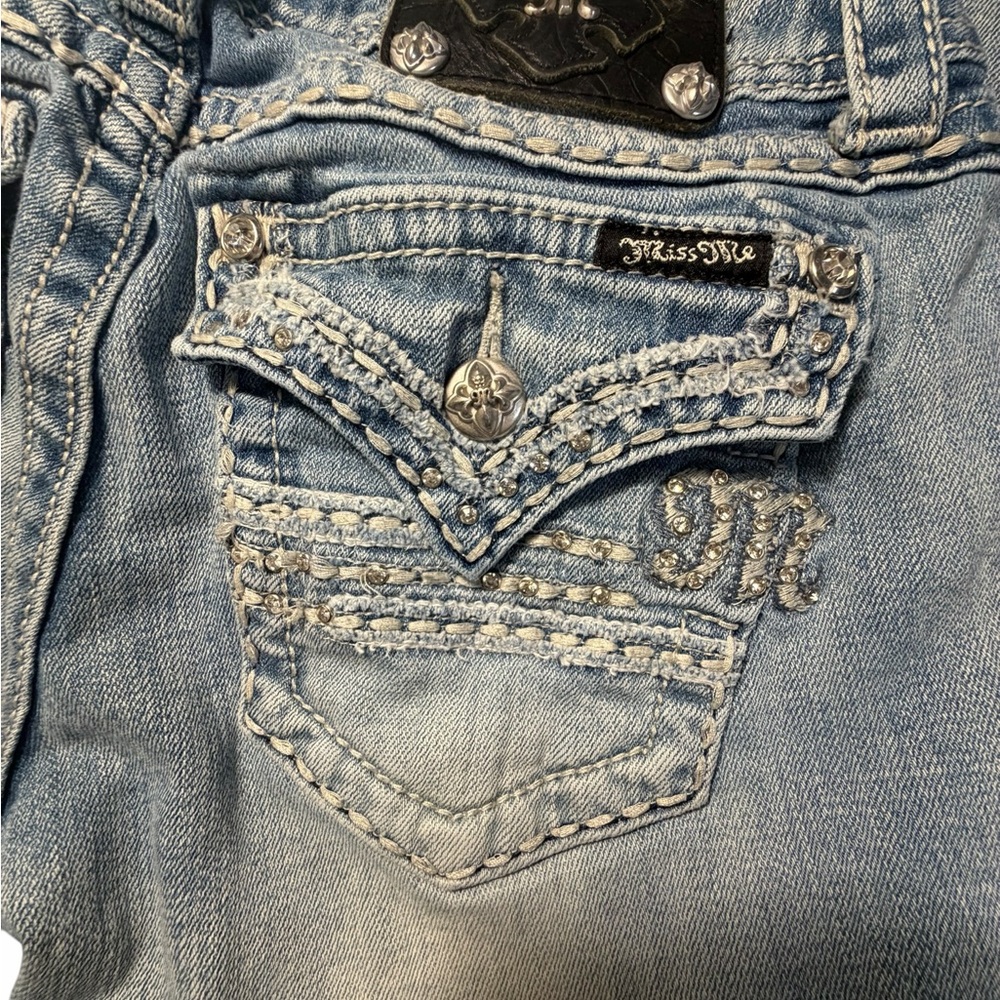 Miss Me Light Wash Embellished Flap Pocket Bootcut Jeans Sz 28 - Picture 9 of 15